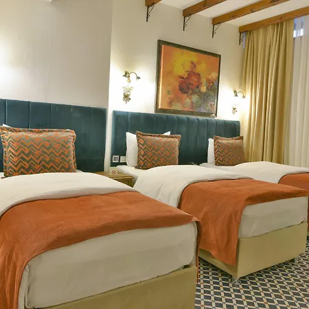 호텔 Life (adults Only)