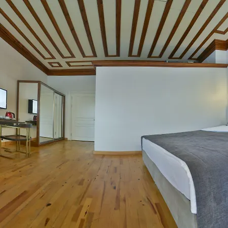 Life (adults Only) 이스탄불