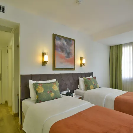 Life (adults Only) Hotel 3*