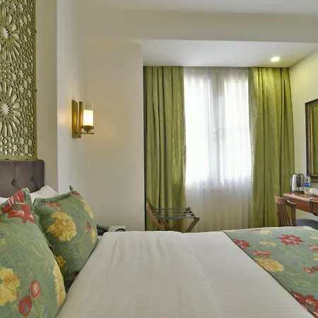 Life (adults Only) 이스탄불