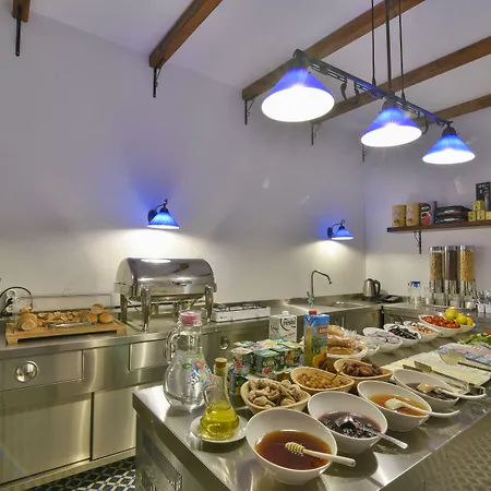 Life (adults Only) 3* 이스탄불