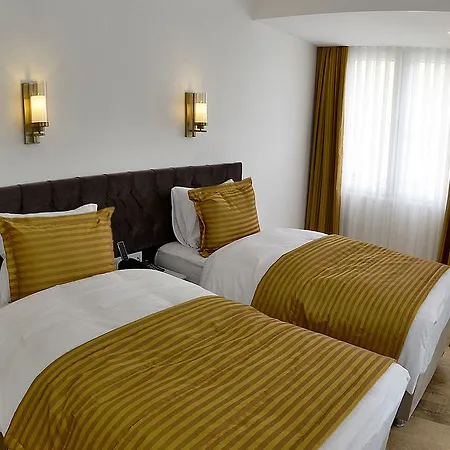 Life (adults Only) 이스탄불