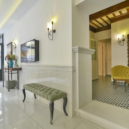 호텔 Life (adults Only)