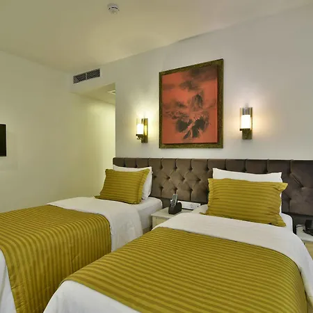 Life (adults Only) 이스탄불