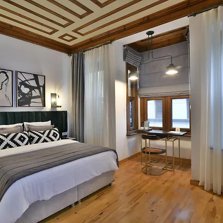 Life (adults Only) 3*