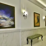 Hotel Life (adults Only)