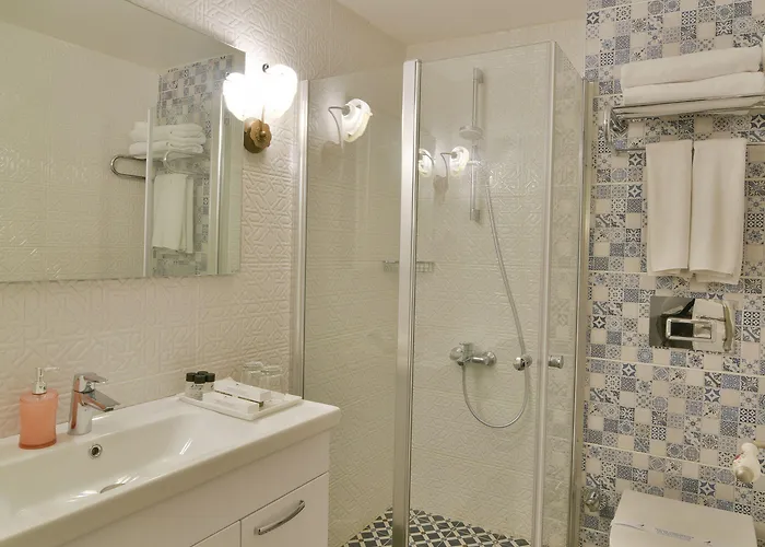 Life (adults Only) Istanbul