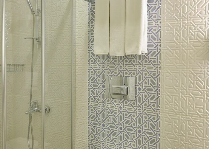 Life (adults Only) Hotel