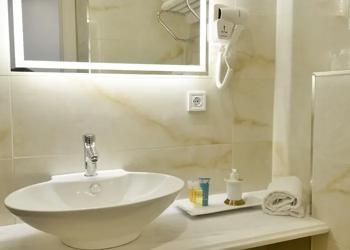 Life (adults Only) 3*