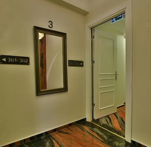 Life (adults Only) 3*