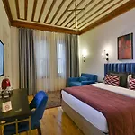 Life (adults Only) 3*